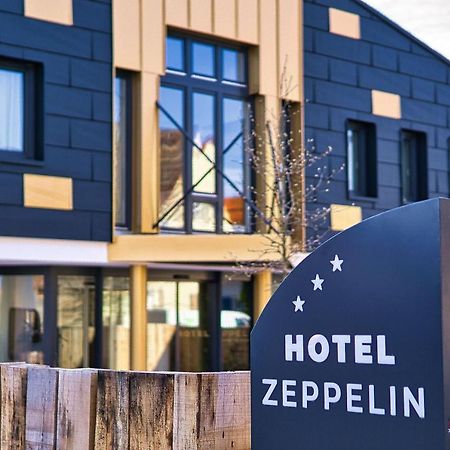 Hotel Zeppelin เลาพ์ไฮม์ ภายนอก รูปภาพ