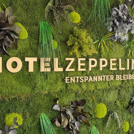 Hotel Zeppelin เลาพ์ไฮม์ ภายนอก รูปภาพ